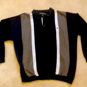 Mens long sleeve three button top